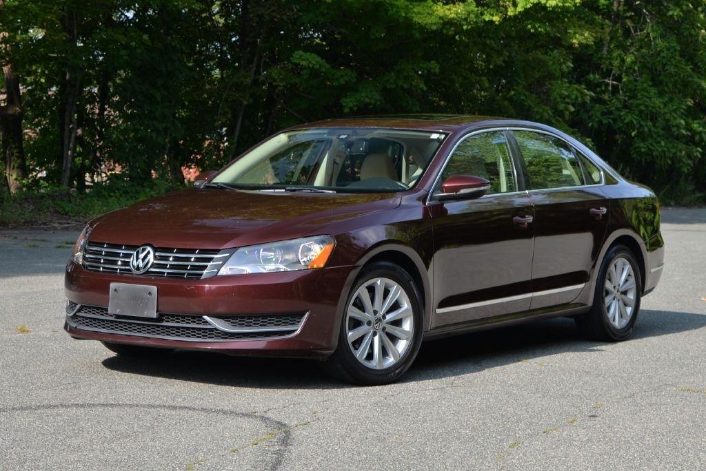 Volkswagen Passat 2.5L SEL 2012