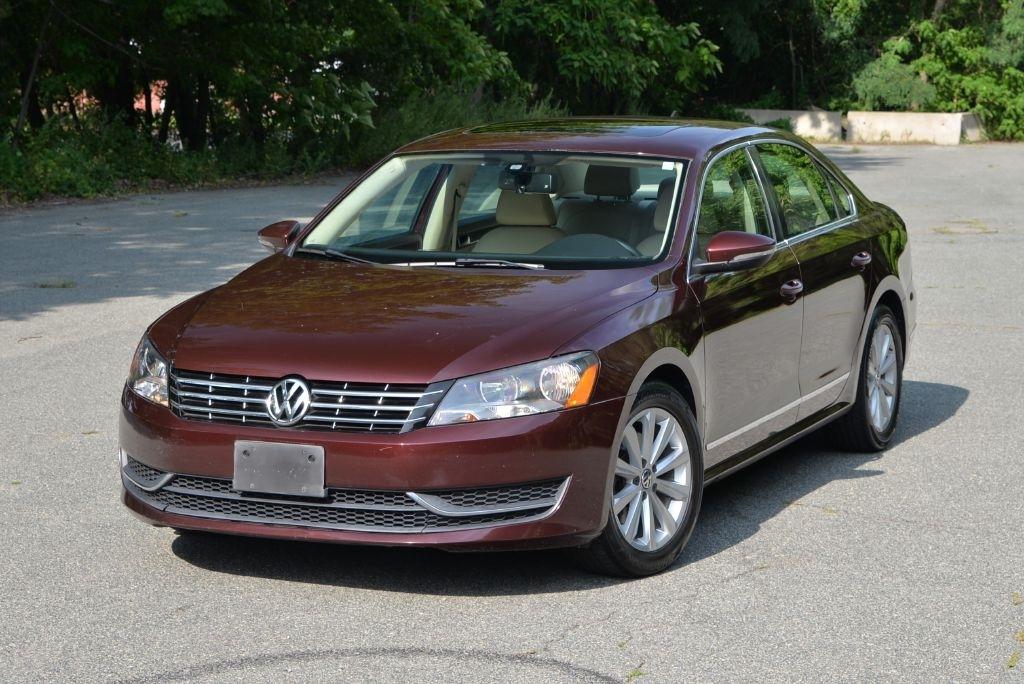 Volkswagen Passat 2.5L SEL 2012
