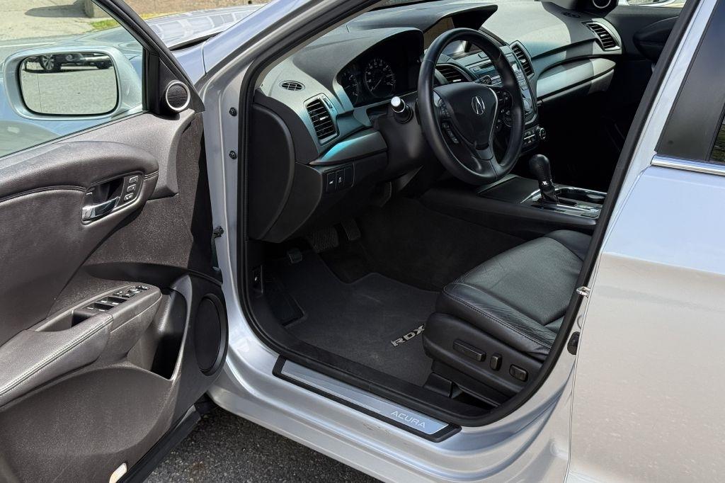 Acura RDX 6-Spd AT AWD w/ Technology Package 2015