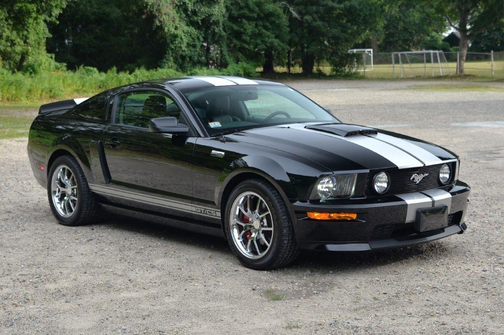 Ford Mustang GT Deluxe Coupe 2007