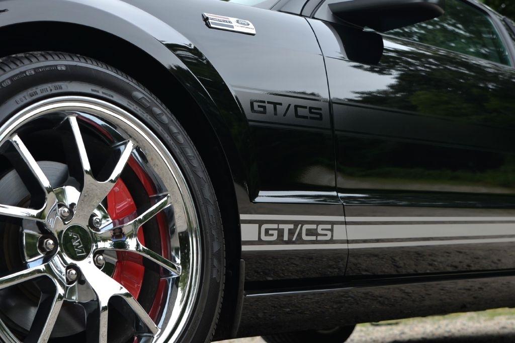 Ford Mustang GT Deluxe Coupe 2007