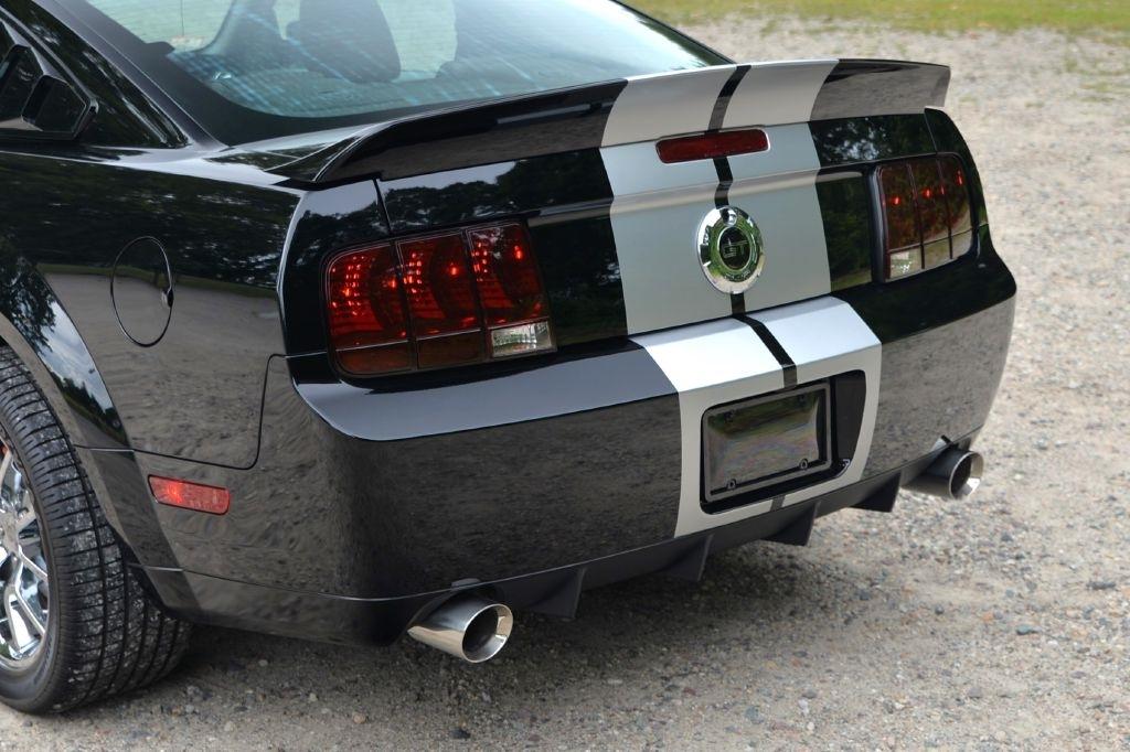 Ford Mustang GT Deluxe Coupe 2007