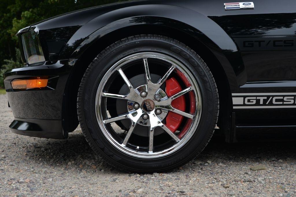 Ford Mustang GT Deluxe Coupe 2007