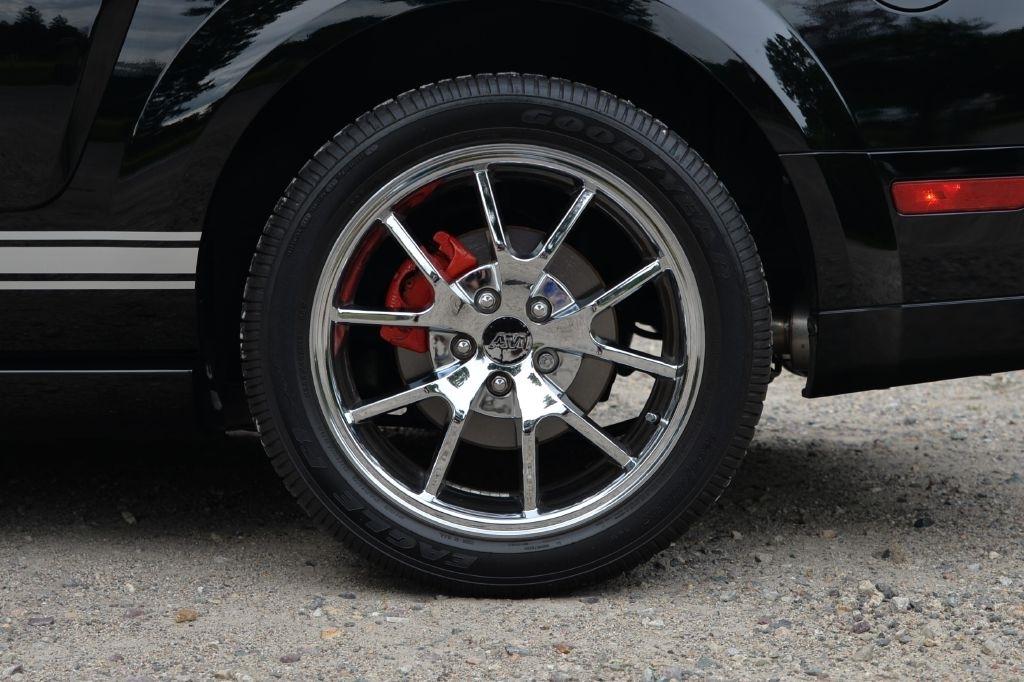 Ford Mustang GT Deluxe Coupe 2007