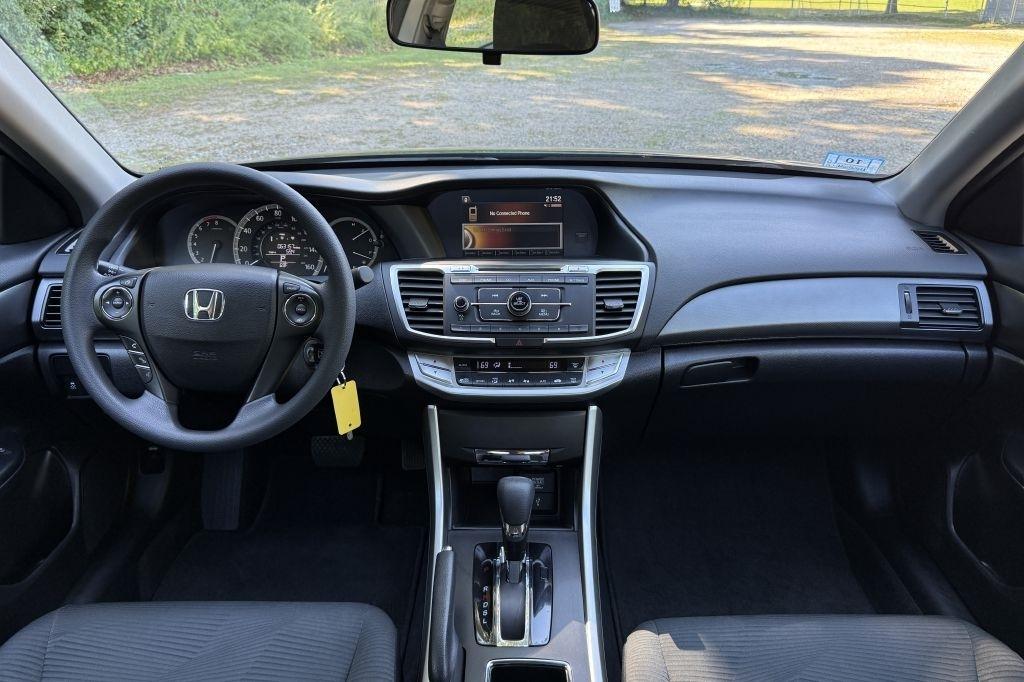 Honda Accord LX Sedan CVT 2015