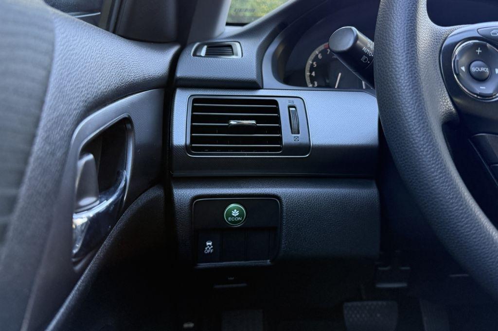 Honda Accord LX Sedan CVT 2015