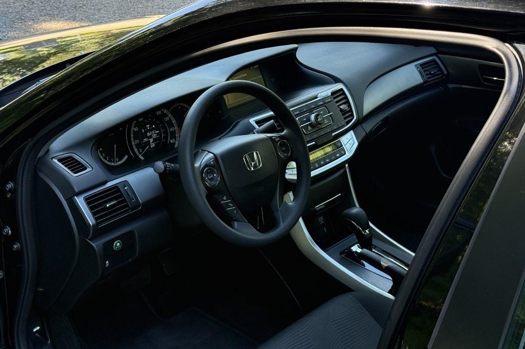Honda Accord LX Sedan CVT 2015