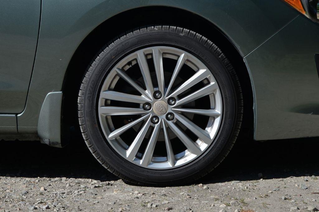 Subaru Impreza Premium Plus 4-Door+S/R 2014