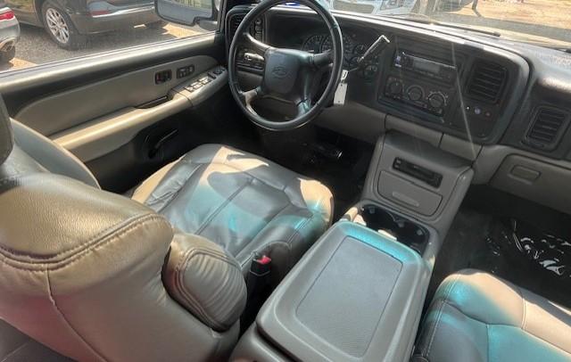 Chevrolet Tahoe 4WD 2002