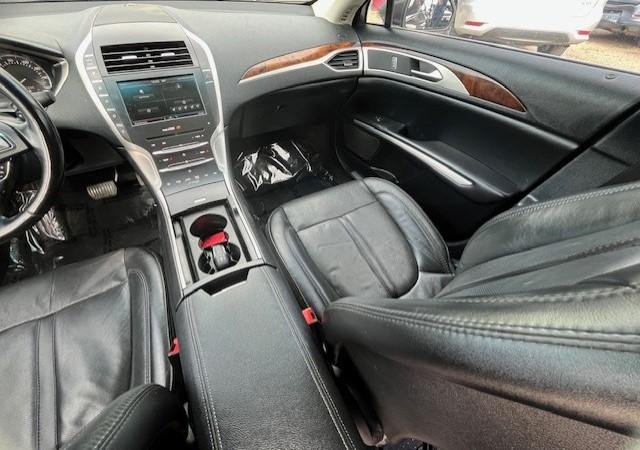 Lincoln MKZ FWD 2016