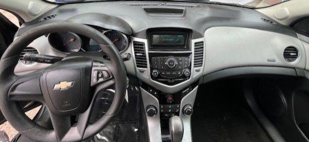 2012 Chevrolet Cruze LS - Photo 10