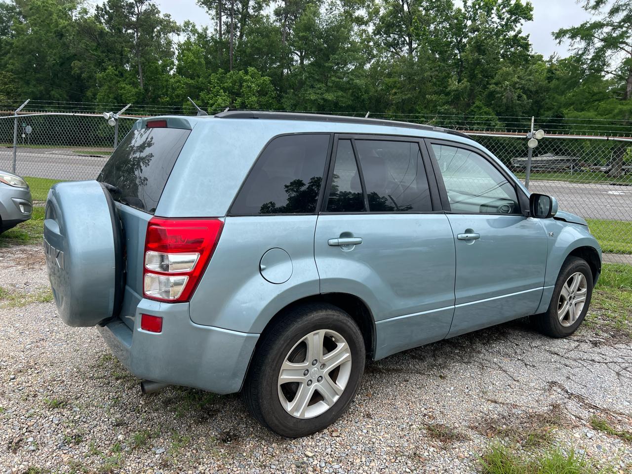 Suzuki Grand Vitara Luxury 2WD 2006