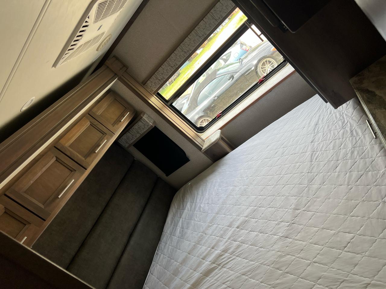 RAM 5500 Regular Cab LWB 2WD DRW 2019
