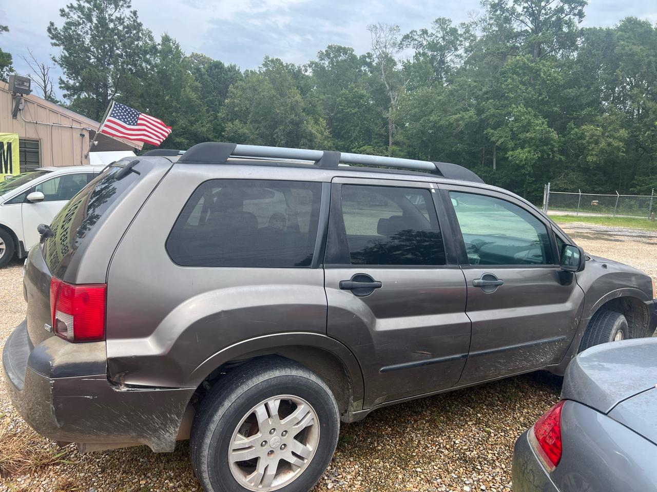 Mitsubishi Endeavor LS FWD 2004