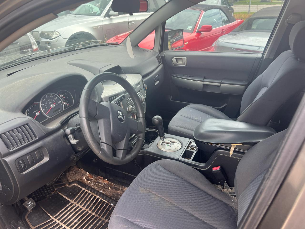 Mitsubishi Endeavor LS FWD 2004