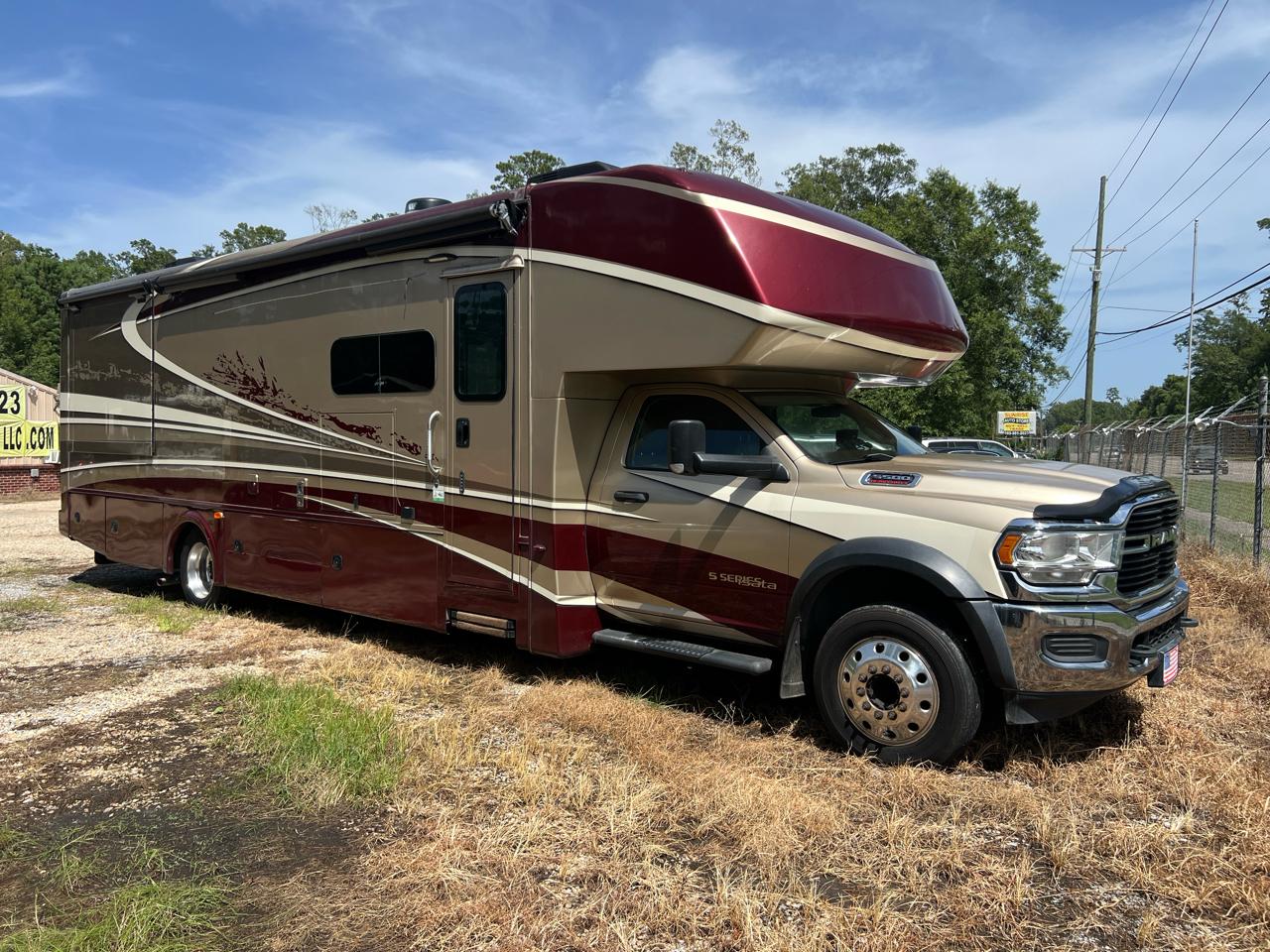 RAM 5500 Regular Cab LWB 2WD DRW 2019