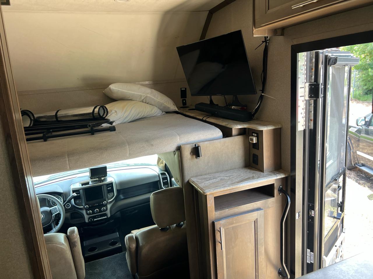 RAM 5500 Regular Cab LWB 2WD DRW 2019
