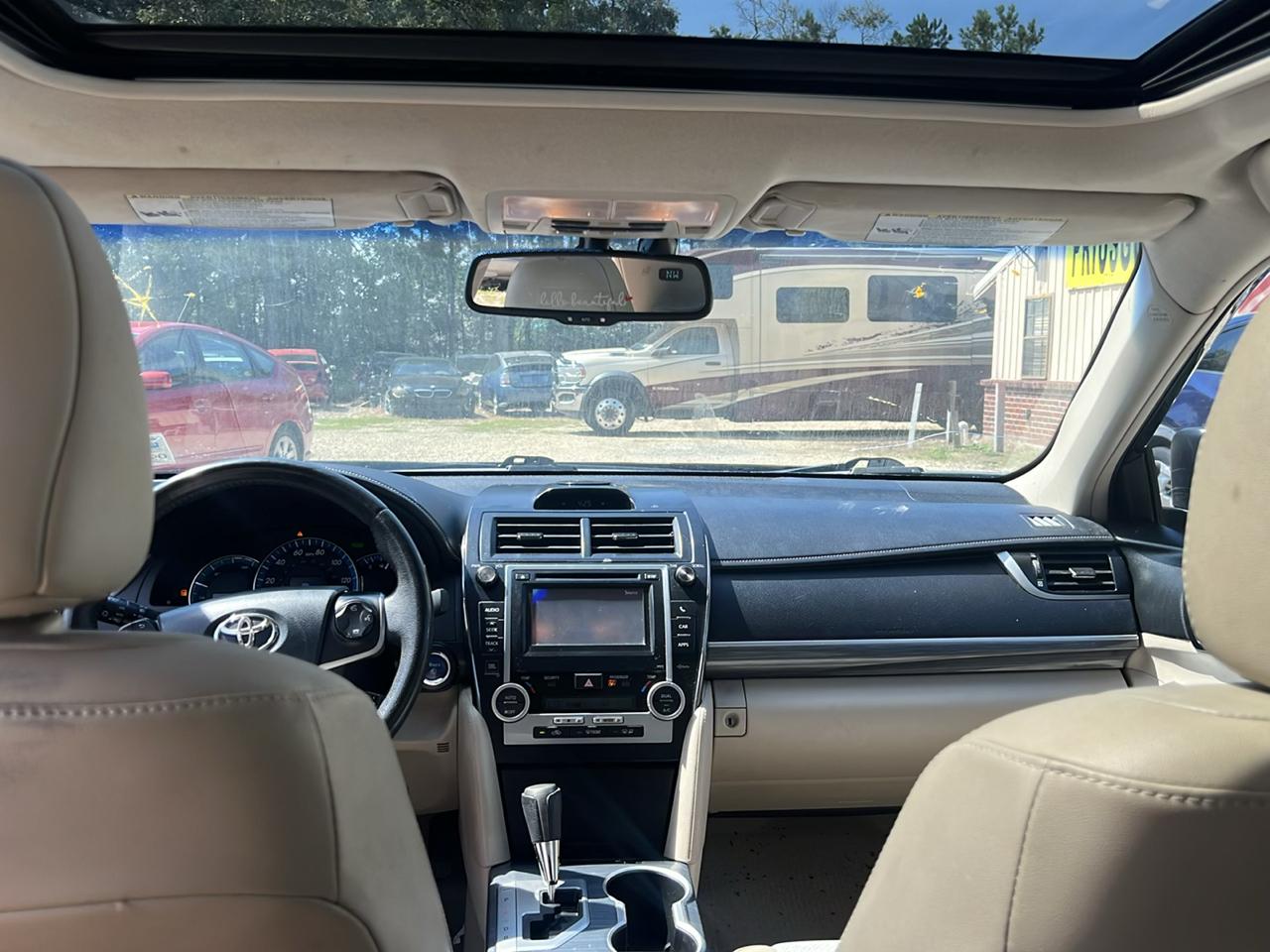 Toyota Camry Hybrid LE 2012