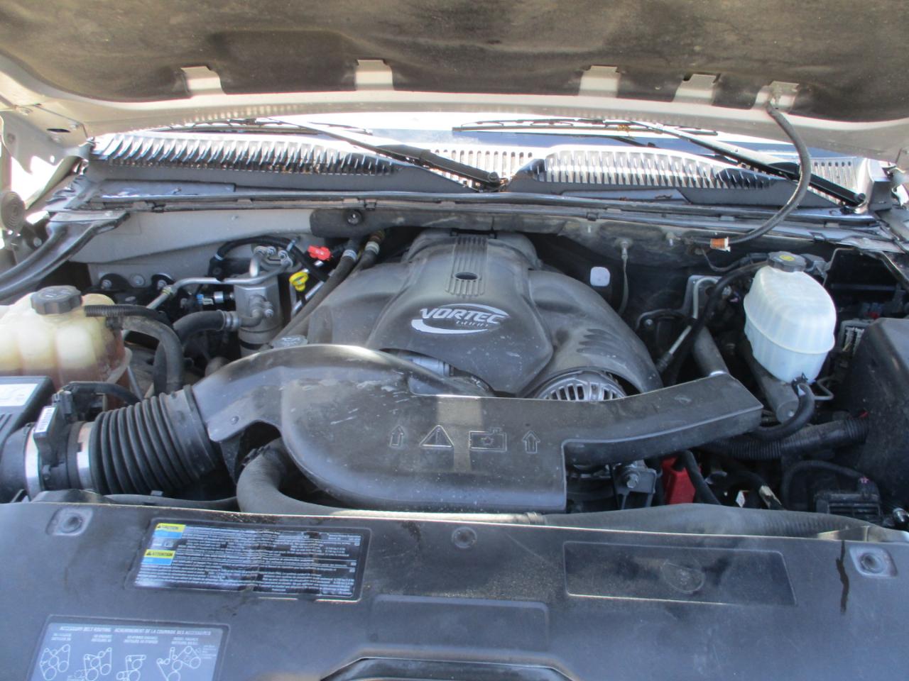 GMC Yukon Denali Base 2005