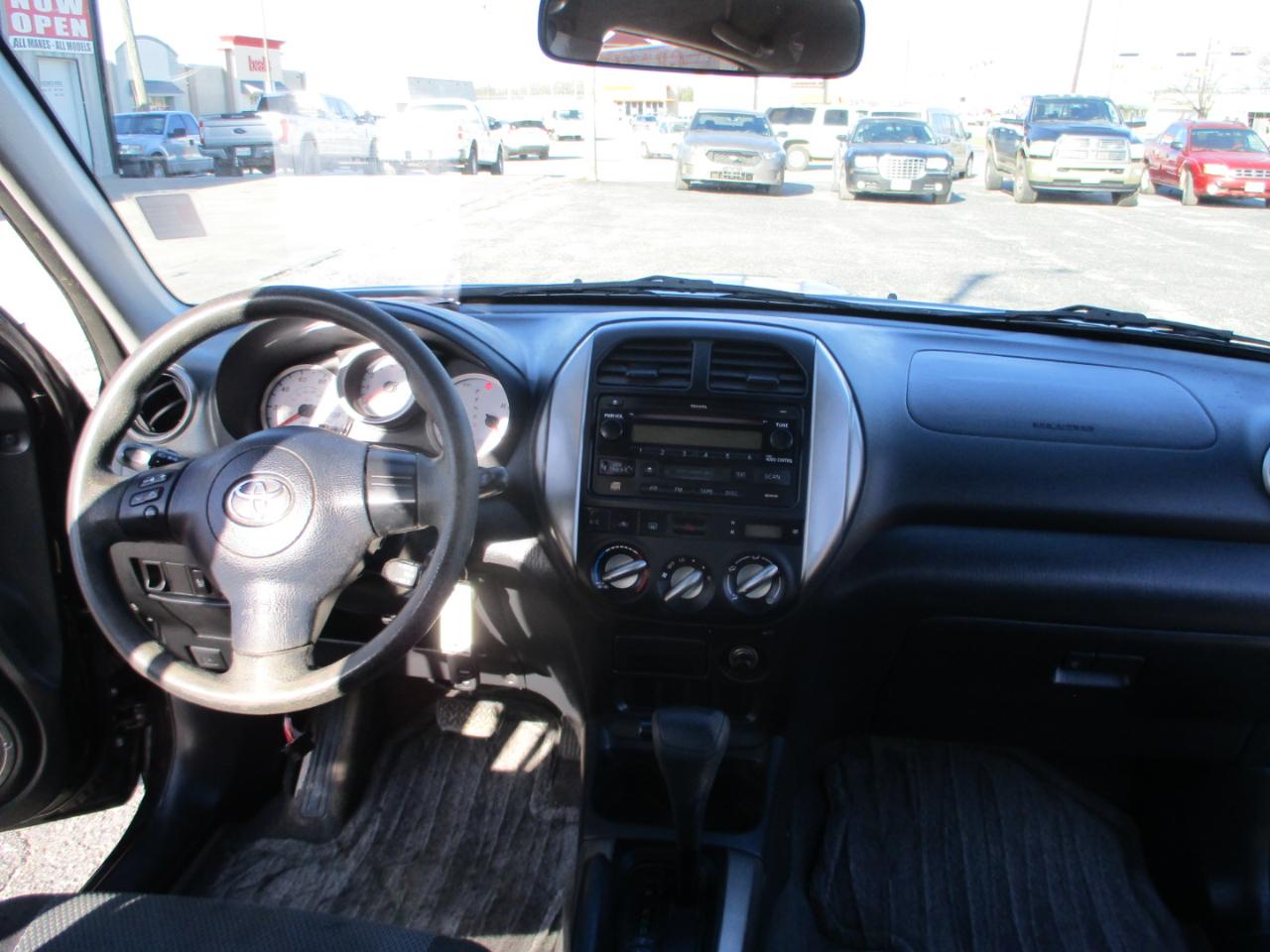 Toyota RAV4 2WD 2005