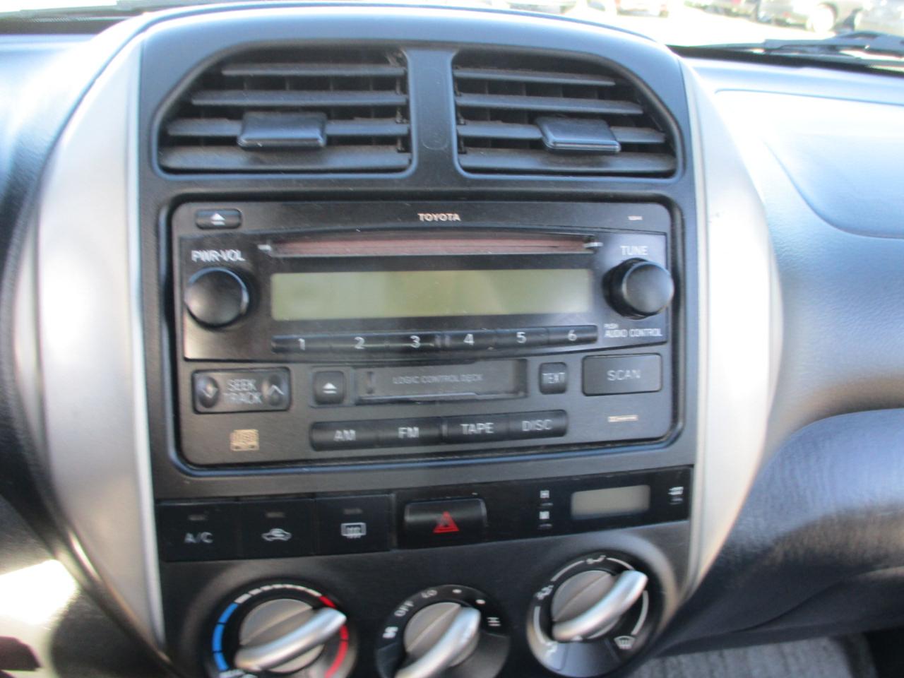 Toyota RAV4 2WD 2005