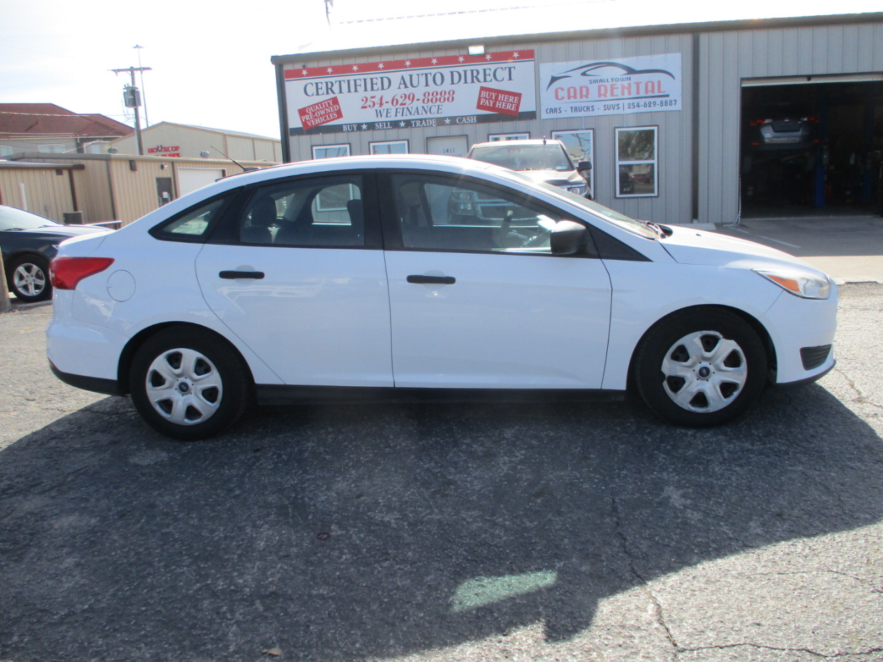 Ford Focus S Sedan 2016