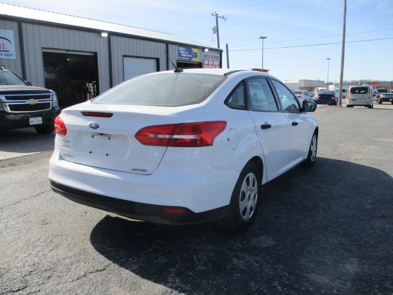 Ford Focus S Sedan 2016