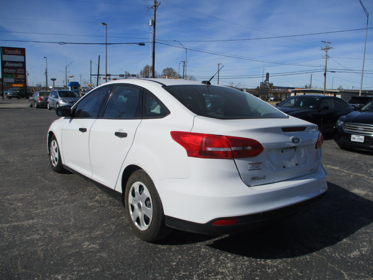 Ford Focus S Sedan 2016