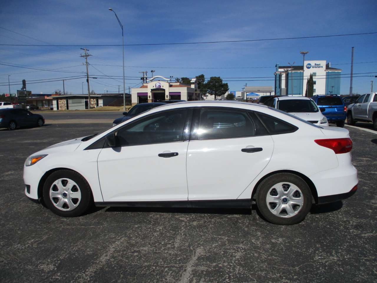 Ford Focus S Sedan 2016