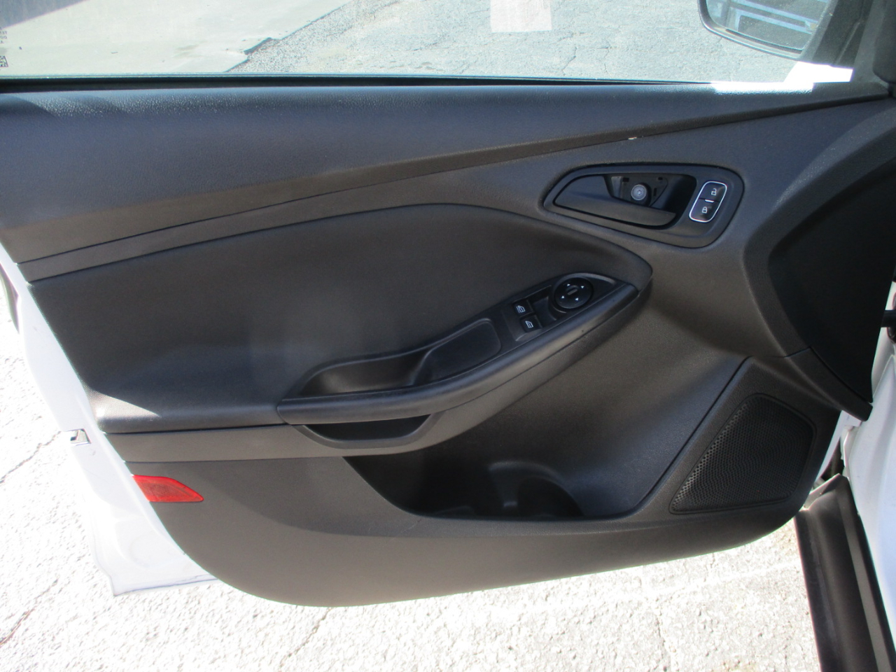 Ford Focus S Sedan 2016