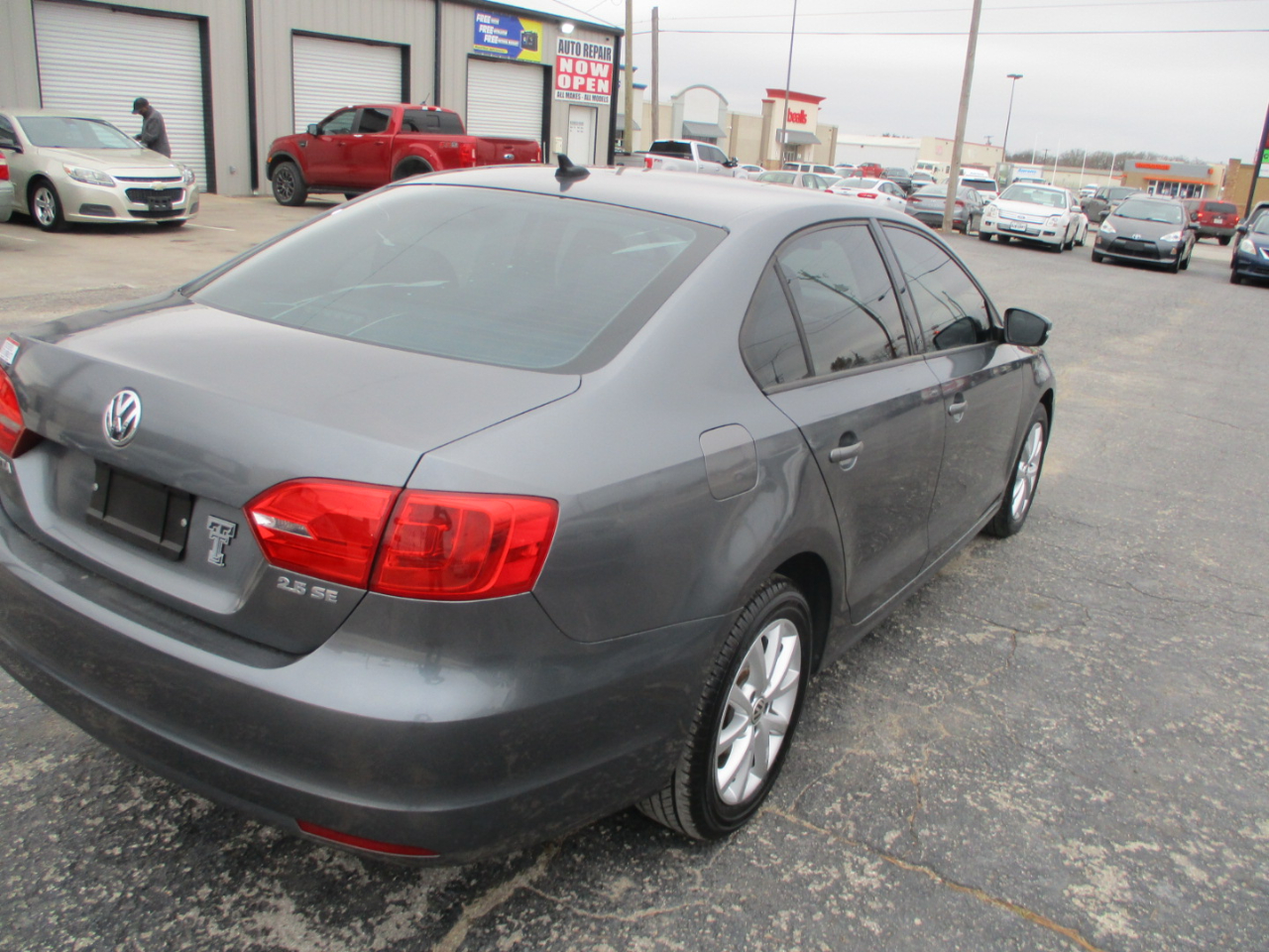 Volkswagen Jetta  2012