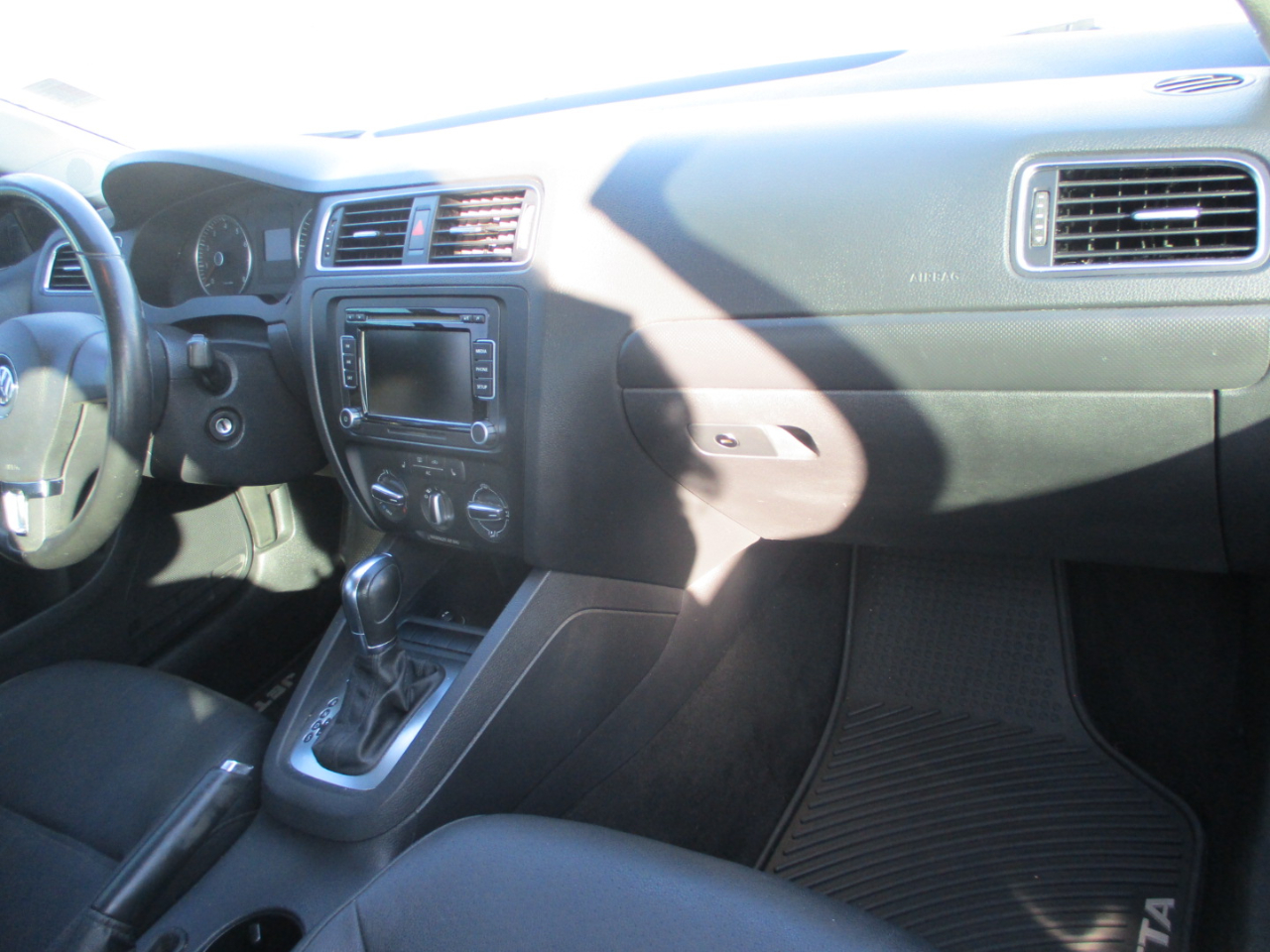 Volkswagen Jetta  2012