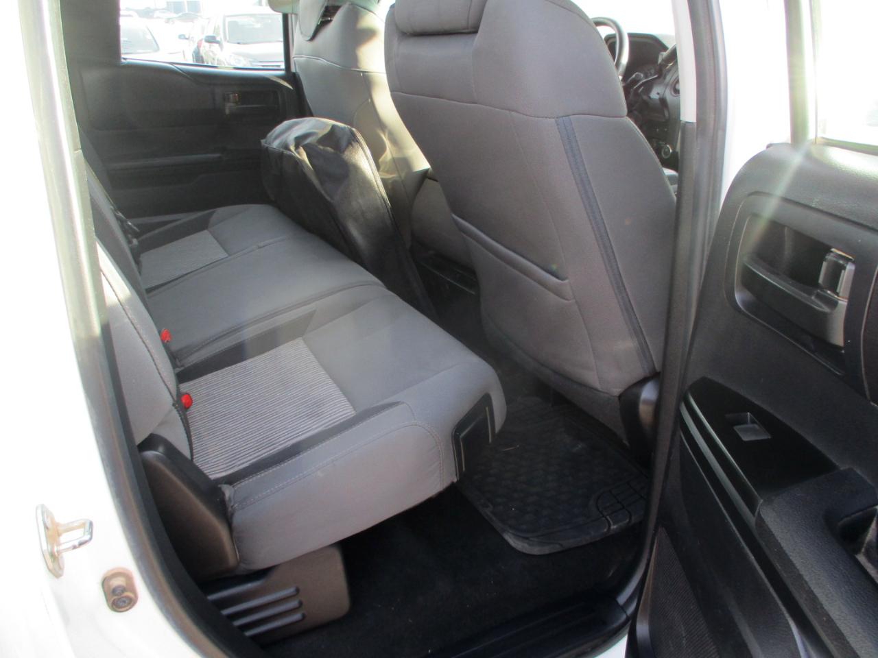 Toyota Tundra Double Cab 5.7L FFV V8 6-Spd AT SR5 (Natl) 2016