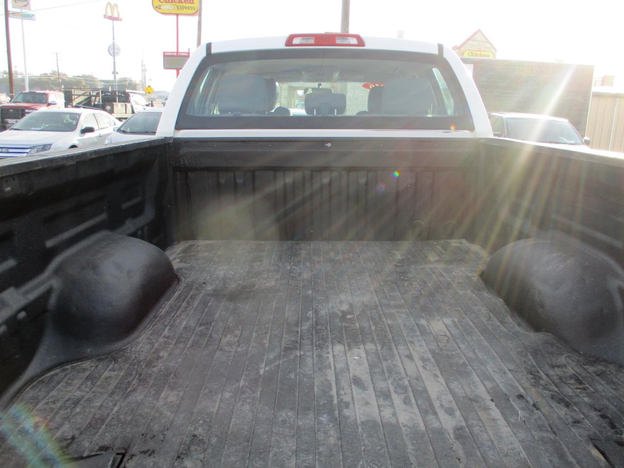 Toyota Tundra Double Cab 5.7L FFV V8 6-Spd AT SR5 (Natl) 2016