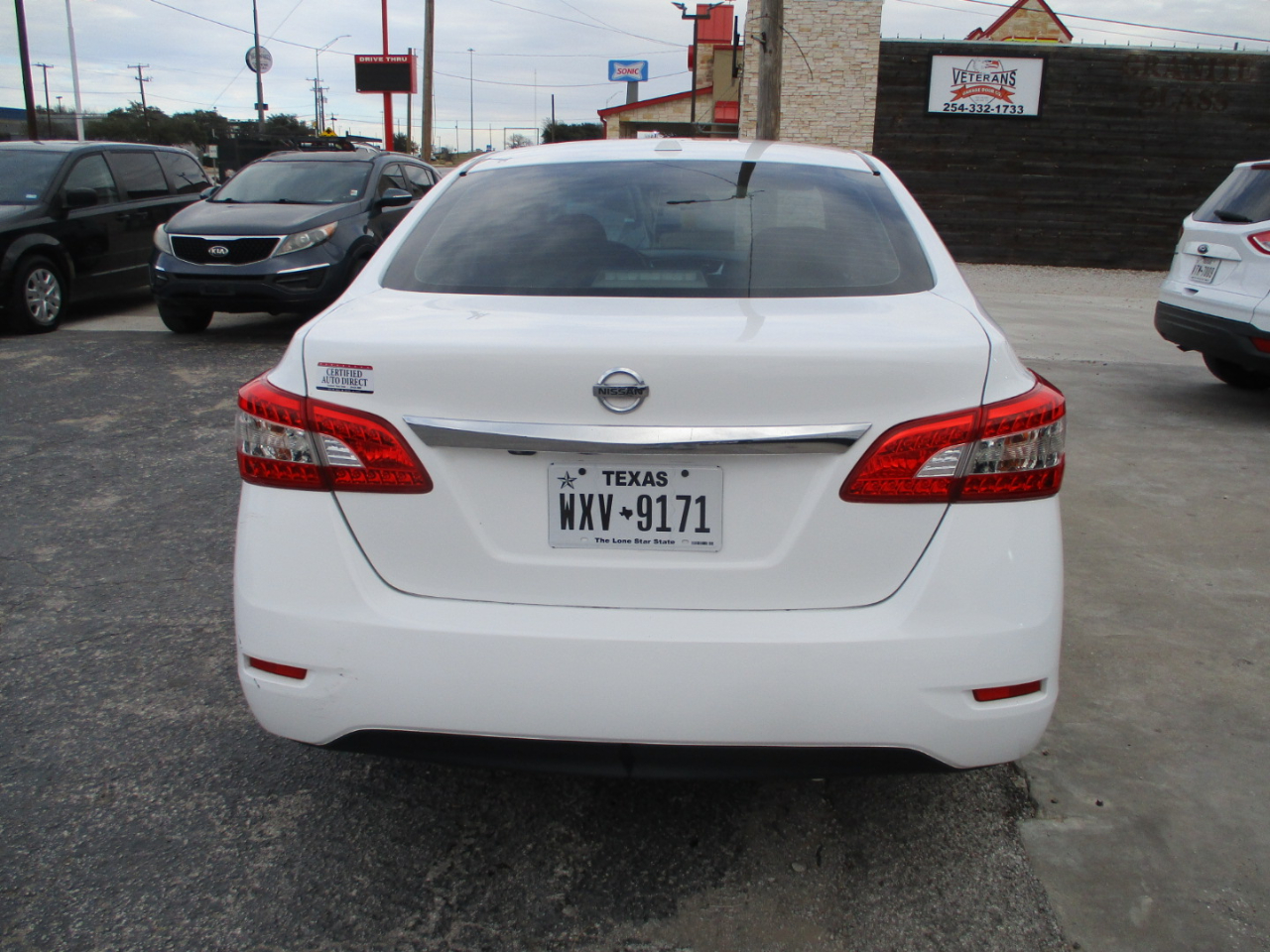 Nissan Sentra 4dr Sdn I4 CVT SV 2015