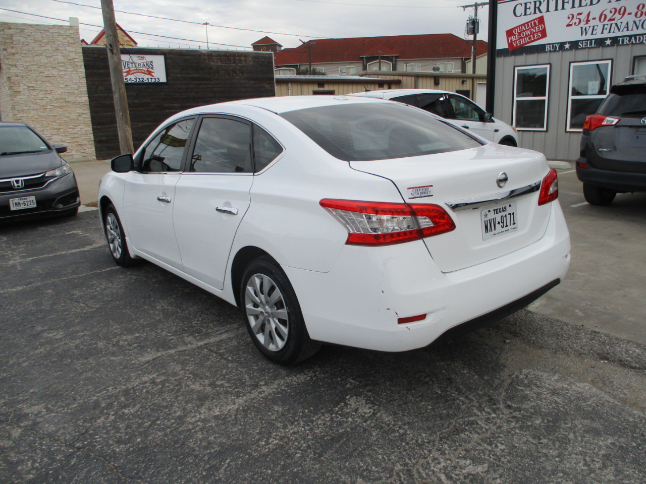 Nissan Sentra 4dr Sdn I4 CVT SV 2015