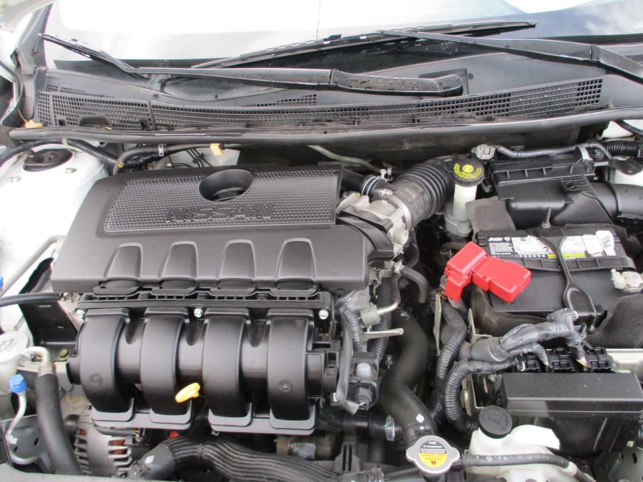 Nissan Sentra 4dr Sdn I4 CVT SV 2015