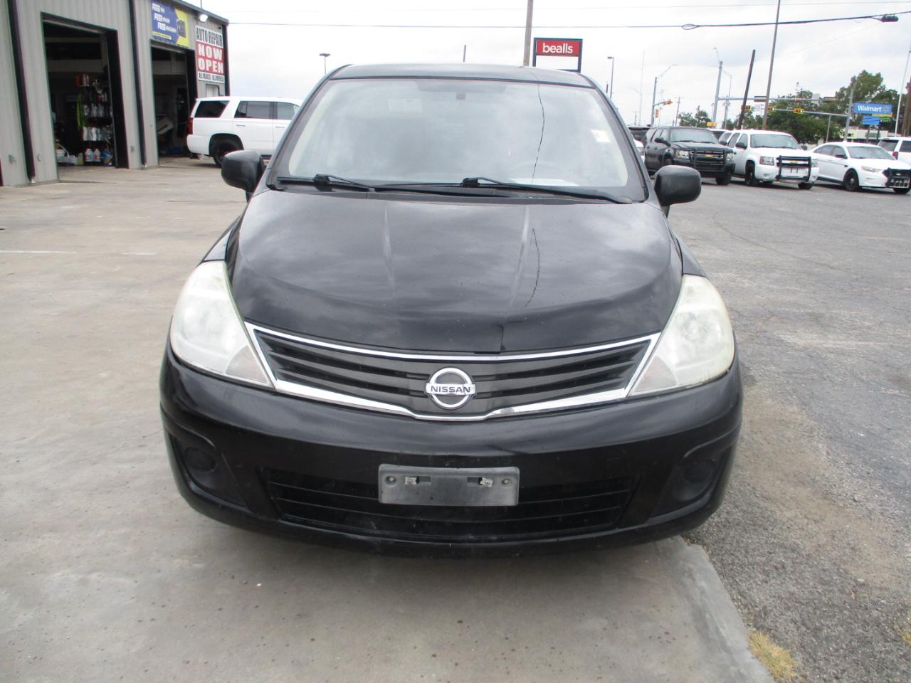 Nissan Versa 5dr HB Auto 1.8 S 2012