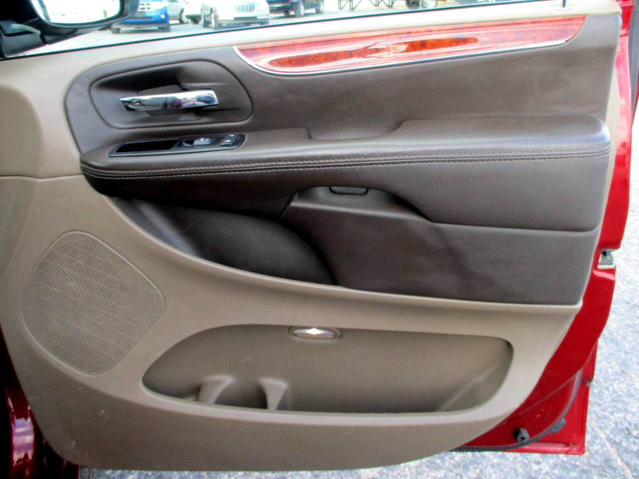 Chrysler Town & Country 4dr Wgn Touring 2014