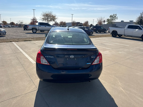 Nissan Versa 4dr Sdn CVT 1.6 SV 2014