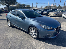 Mazda MAZDA3  2015