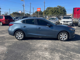Mazda MAZDA3  2015
