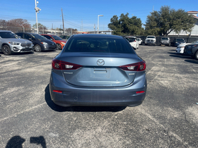 Mazda MAZDA3  2015