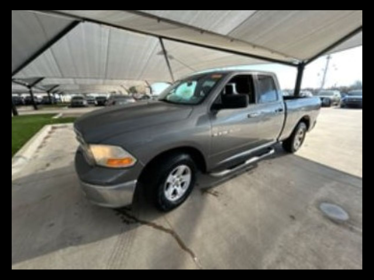 RAM 1500 2WD Quad Cab 140.5" SLT 2012