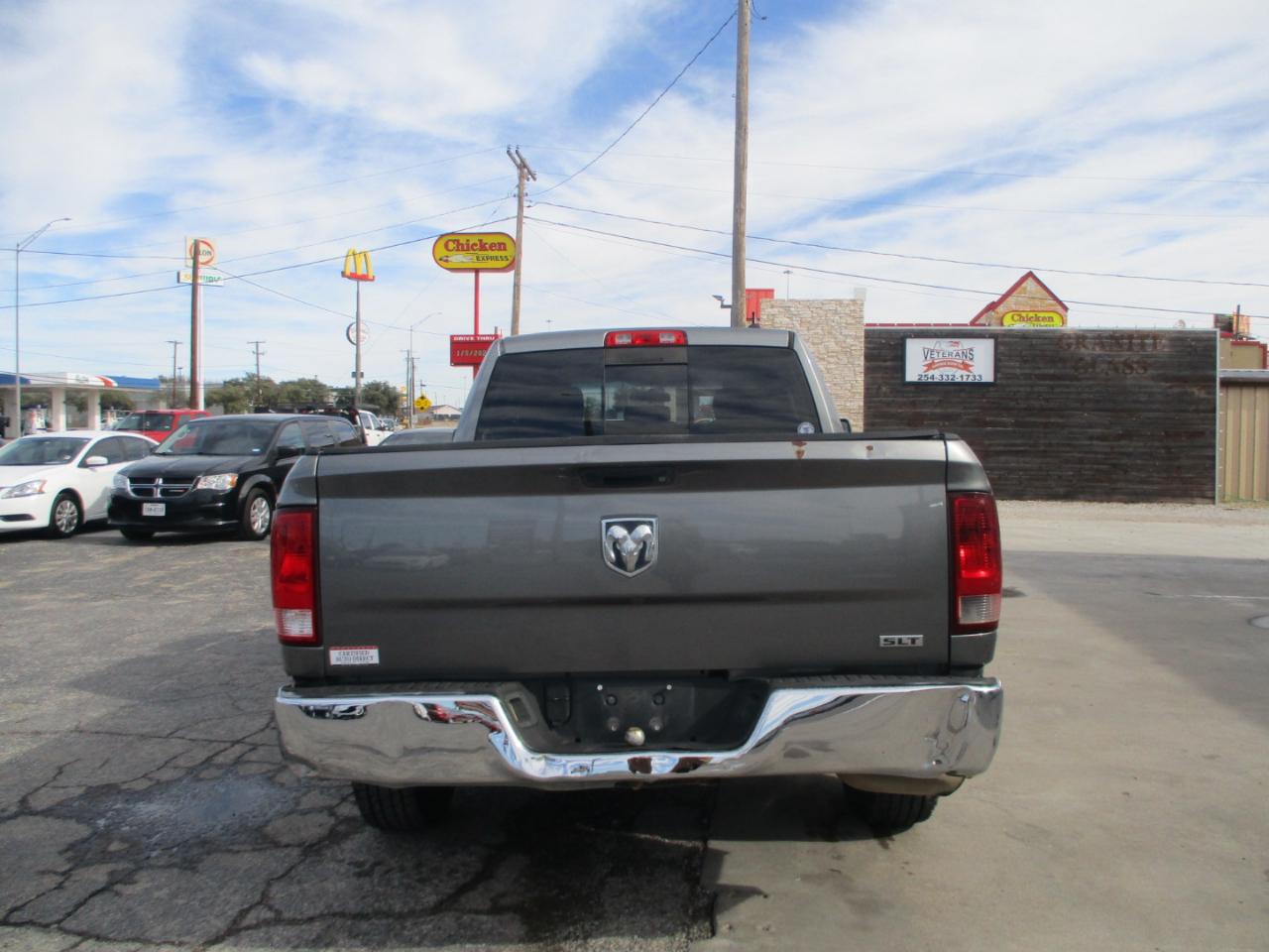 RAM 1500 2WD Quad Cab 140.5" SLT 2012