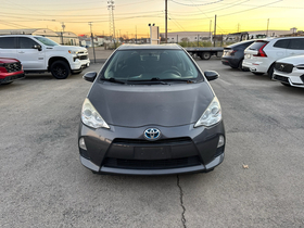 Toyota Prius c 5dr HB Three (Natl) 2012