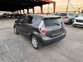 Toyota Prius c 5dr HB Three (Natl) 2012