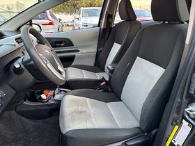 Toyota Prius c 5dr HB Three (Natl) 2012