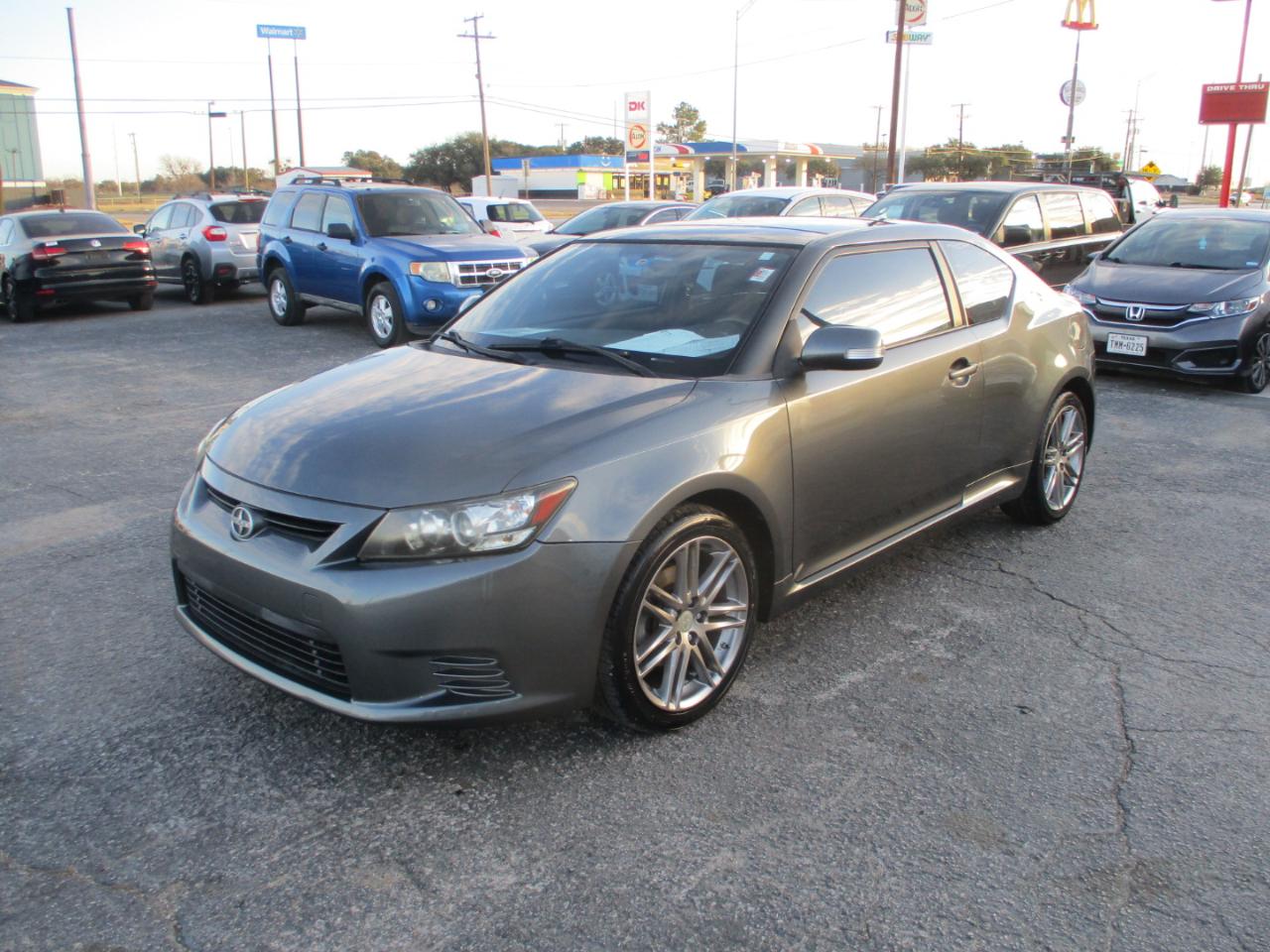 Scion tC  2011