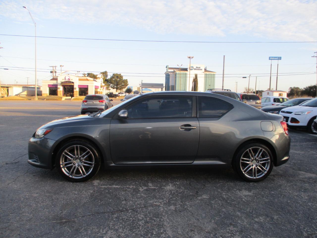 Scion tC  2011